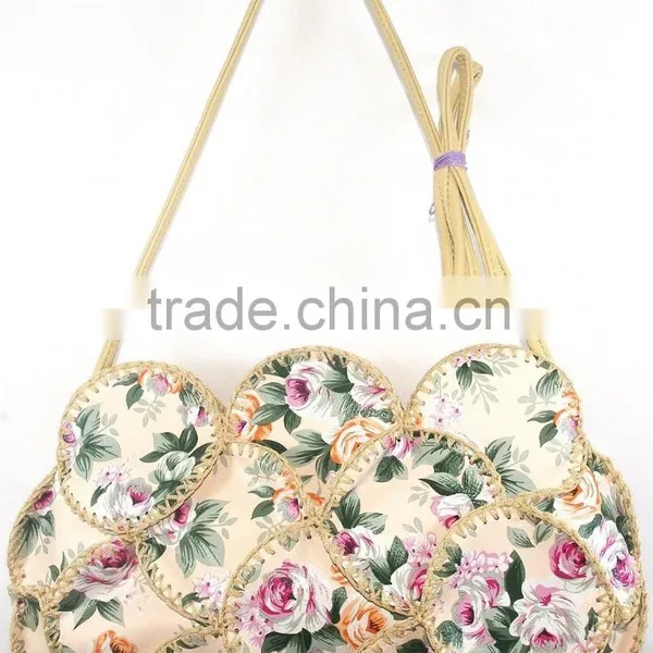 China Stylish Fashion Girls Messenger Bag Crochet Design Light Weight