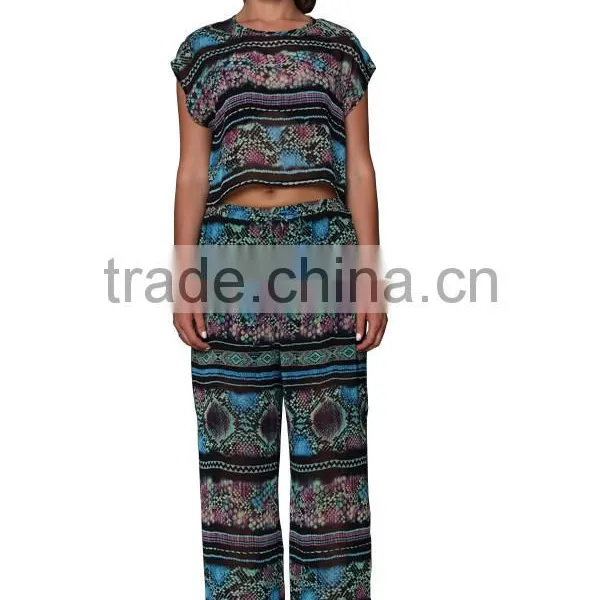 2015 Latest Fashion Women Round Neck Design Print Top Set photo-2