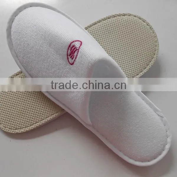 Open Toe Customize Guangzhou Disposable Hotel Towel Slippers Wholesale photo-6