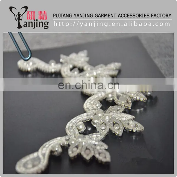 Professional Factory Wholesale White Silver Beaded Crystal Rhinestone Garment Applique Iron-On photo-4