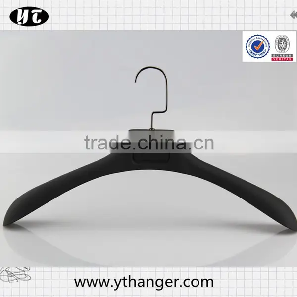 Luxury Plastic Rubber Hanger for Clothes With Print Logo photo-4