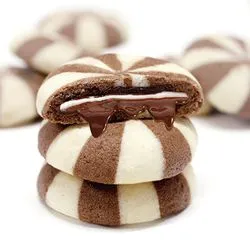 Factory Direct Sale Double Filling Encrusting Machine/bi-color Cookies Making Machine photo-2