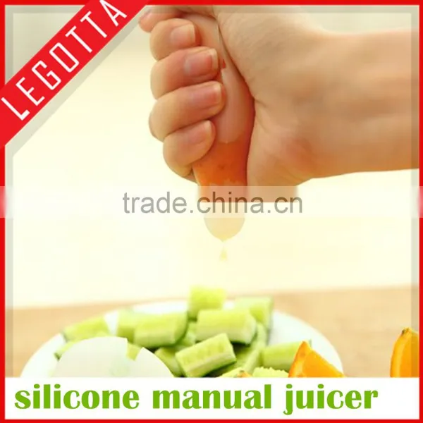 Cheap Price Food Grade Durable Silicone Hand Press Juicer Squeezer photo-3