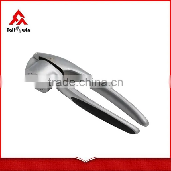 Popular Newest Cooking Tools S/S Food Presser Garlic Presser photo-5