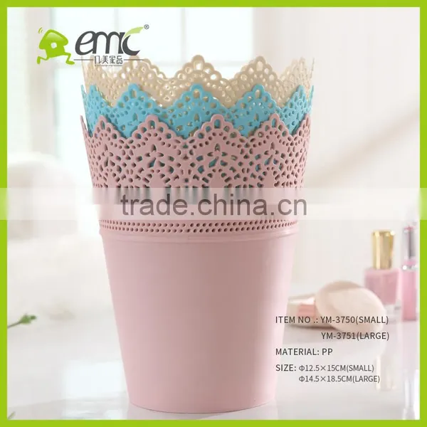 Wholsale Round Plastic Desktop Flower Pot/mini Storage Bucket Lace Hollow Style photo-2
