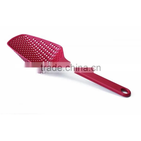 Hot Selling Eco-friendly Colorful Large Kitchen Nylon Scoop Colander Slotted Spoon photo-4