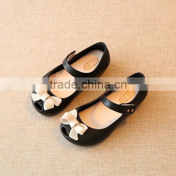 Hook and Loop Closure Mini Melissa Shoes, Larger Size Bow Design Mini Melissa photo-2