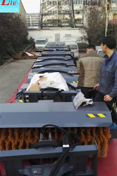 China Skid Steer Broom Attachments Bobcat Skid Steer Sweeper photo-4