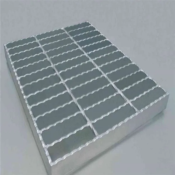 Galvanized Steel Grating 30mm Bearing Bar Spacing for Heavy Load Areas photo-1