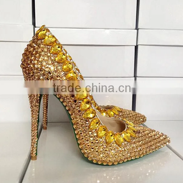 Catwalk New Arrival Luxurious Heart Shape Diamond Dress High Heel Shoes, High End Customized Strass Bridal Wedding Shoes photo-2