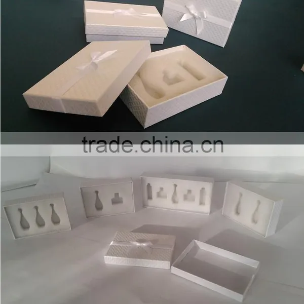 China Factory Wholesale Custom Cardboard Jewelry Box, White Beautiful Gift Box photo-4