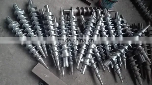 High Pressure Screw Propeller Wood Sawdust Charcoal Extruder Briquette Press Machine photo-6