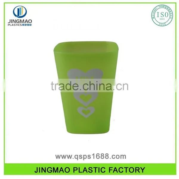 Plastic Water Drinking Cup With Heart Shape Imprint photo-2