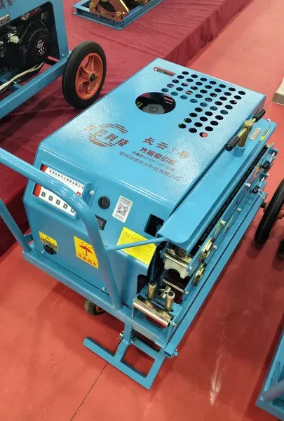 Fiber Pulling Machine - Changyun 5 photo-3
