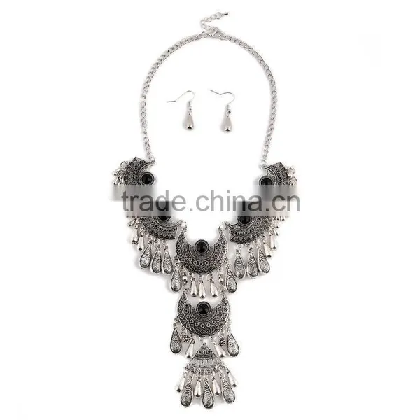 Vintage Flower Carved Hollow Bib Collar Droplets Pendant Gem Necklace Earrings Set photo-6