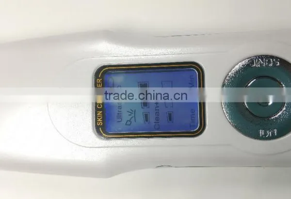 China Top Quality Hot Cake Ultrasonic Skin Scrubber for Home Use Personal Skin Care Product photo-3