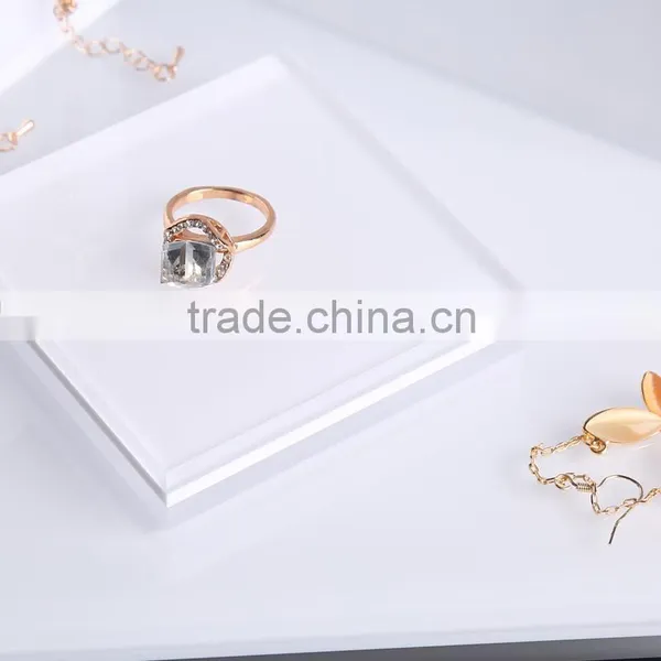 High Transparent Acrylic Cube Building Block to Display Jewelry Clear Thick Square Acrylic Block photo-3