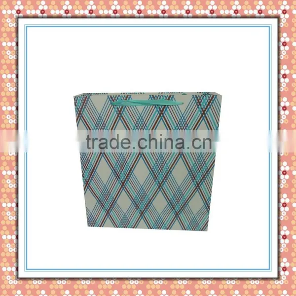 Hot Sale China Cute Cat Drawing Cute Gift Paper Bag photo-6
