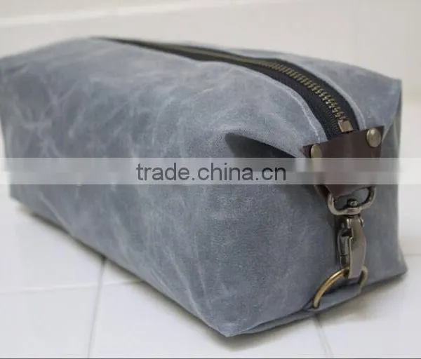 High Quality and Personalized Large Size Mens Waxed Canvas Dopp Kit Supplier's Choice photo-3