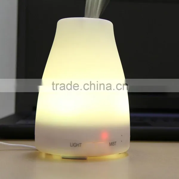 120ML Color Changing Electronic Ultrasonic Essential Oil Humidifier Aroma Diffuser photo-3