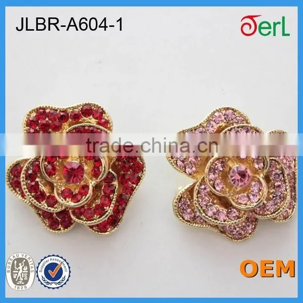 China Supplier Beautiful Flower Design Crystal Brooch For Wedding photo-5