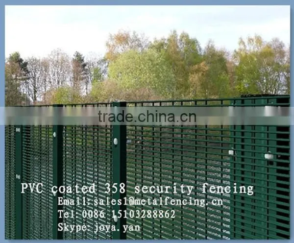 Made in China Enclosure Security Screen Panels Solid H Piers Supported High Security Anti Climb 358 Grill Fence Panels photo-5