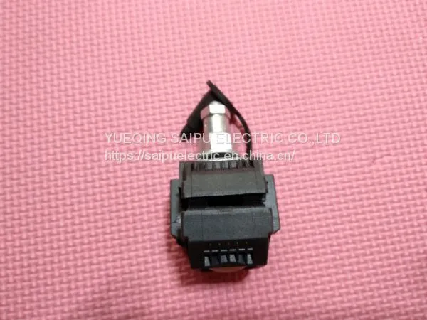 Waterproof Insulation Piercing Connector With High Strength Corrosion Resistant Plastic and Galvanized Steel Bolts
