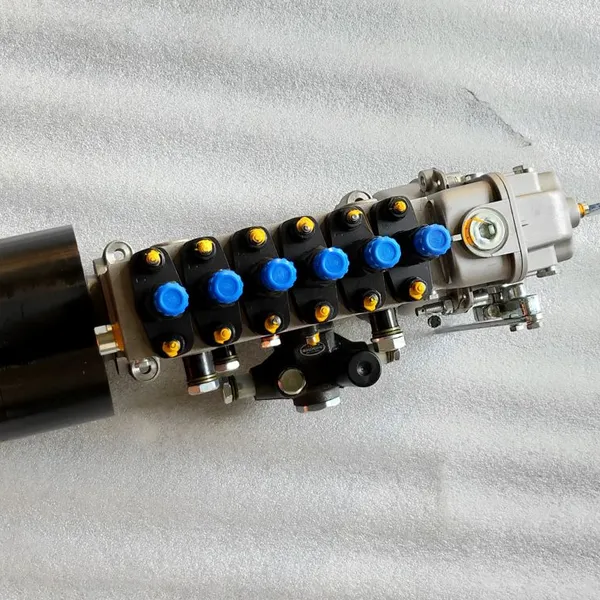 6151-72-1770 INJECTION PUMP ASS'Y KOMATSU Parts S6D125E INJECTION photo-2