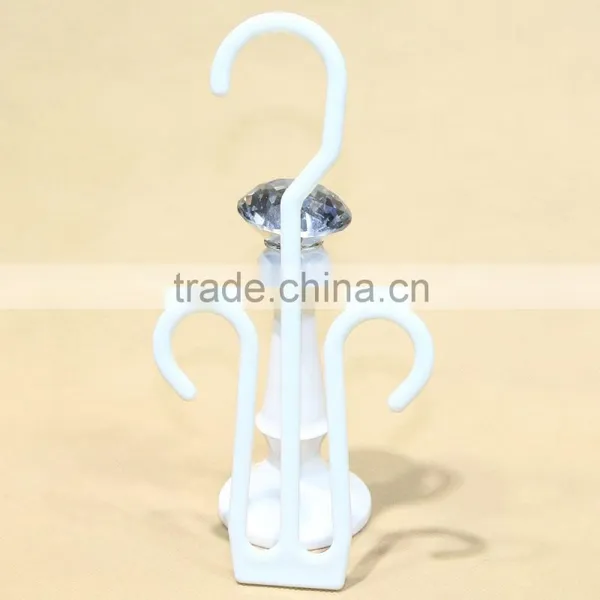 Cheap small plastic hooks for shoes