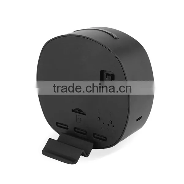 HD720P/30fps Wireless Wifi Desk Alarm Clock Camera photo-3