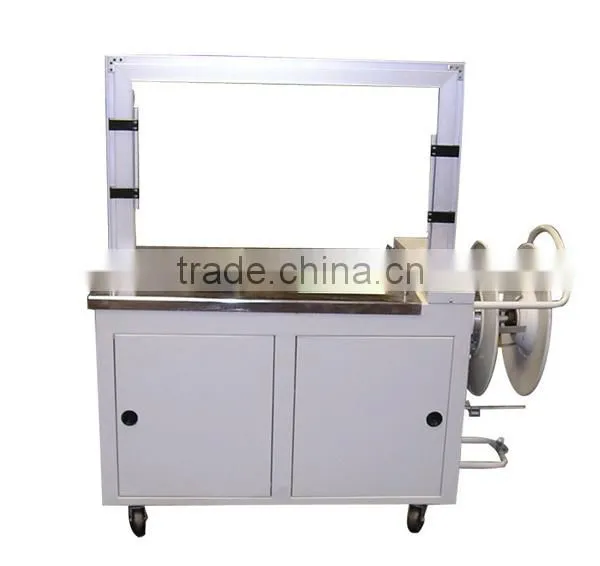 Strapping machine
