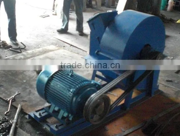 New Style 1500kg/h Free Moving With ce Mobile Wood Crusher photo-2