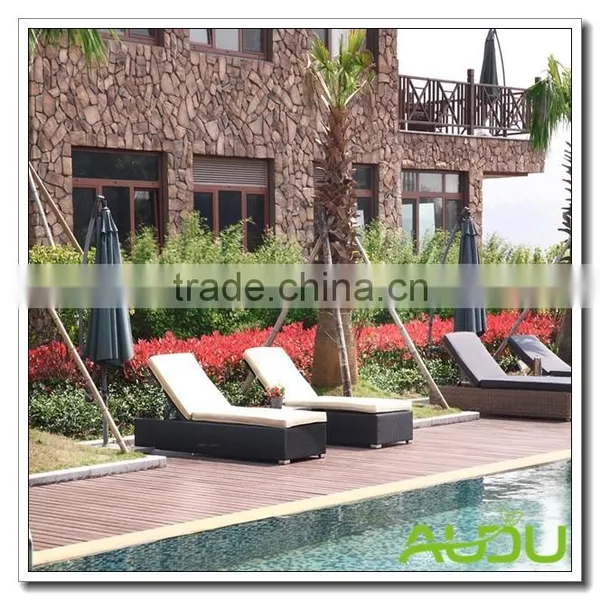 Philadelphia Patio Outdoor Wicker Lounger photo-4