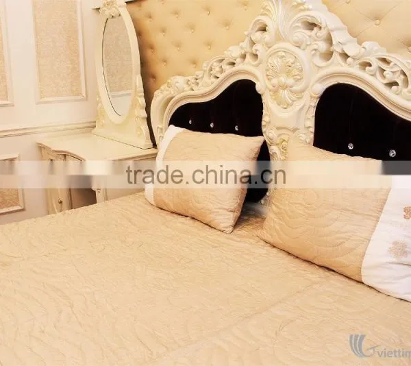 Hand Embroidered Blanket, 100% Vietnam Silk photo-4