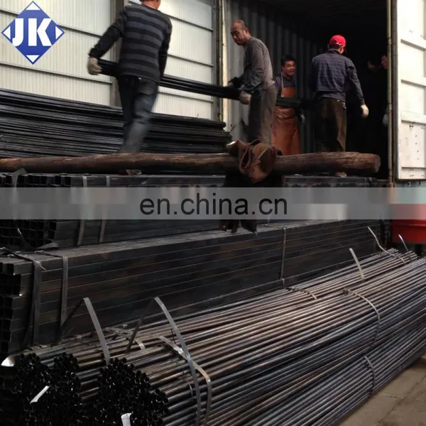 Hebei Tangshan Hot Rolled Carbon A53 / A106B Black Oil Protected Seamless Steel Pipe photo-2
