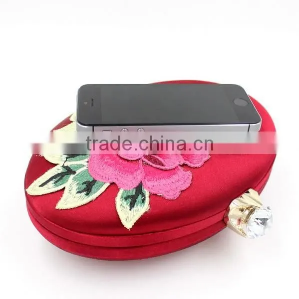 2015 Chinese Style Embroidery Bag Vintage Leather Clutch Bag photo-3