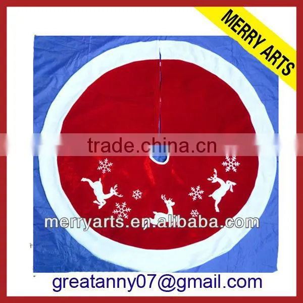 Hot Sale Reindeer Design Red Fashion Felt Christmas Tree Skirt
