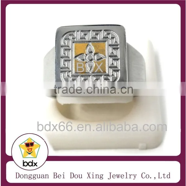 China Christians Jewelry Supplies Wholesale Stainless Steel Two Tone Religious Jesus Cross Prayer Finger Ring For Mens photo-2