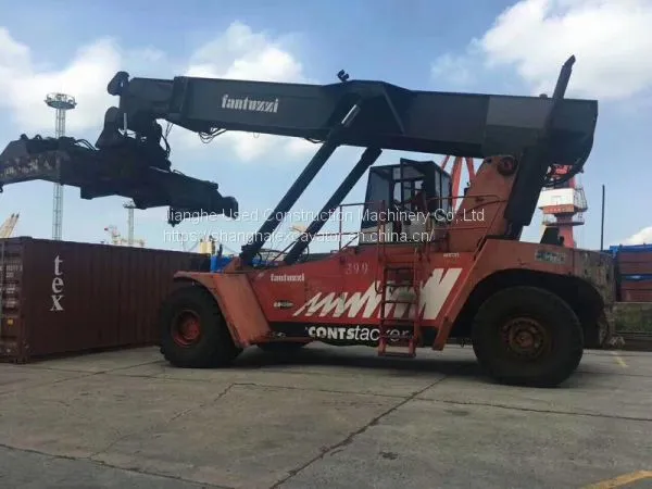 Used FANTUZZI CS45KM Reachstacker photo-2