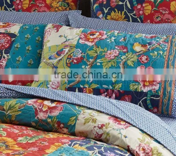 Evocative of Traditional Patchwork Design Quilt Cover photo-6