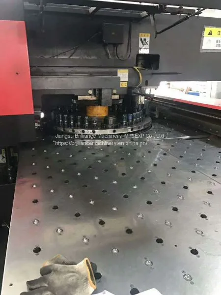 Jinfangyuan 300 CNC Turret Punch Press photo-4