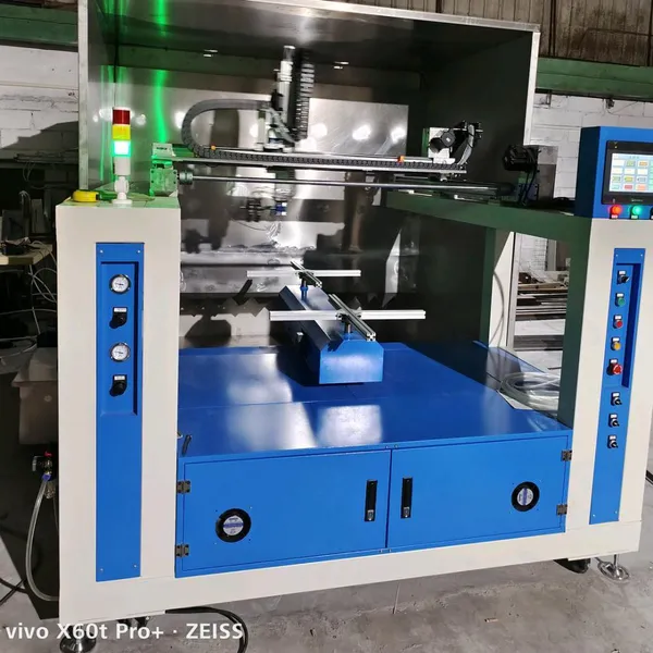 Skin-sensitive UV Paint Spraying Machine, Skin-sensitive UV Paint Automatic Spraying Equipment, Skin-sensitive UV Spraying photo-2
