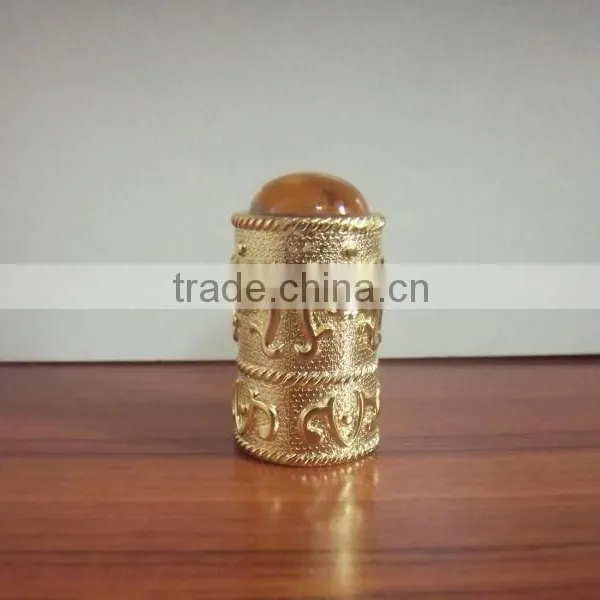 Graceful Decorative Metal Perfume Cap With Stone