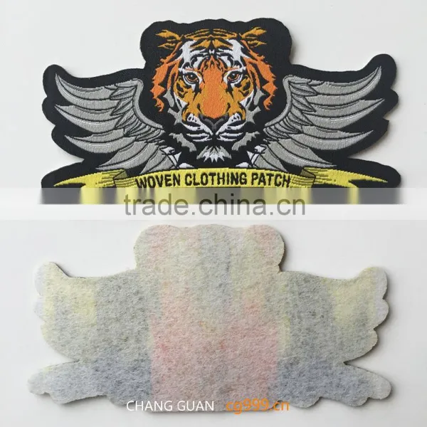 The Embroidery Patch Key Ring That the World Famous Brand Appointed Production photo-2