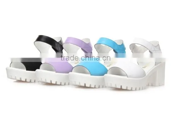 Fashionable Elegant High Heel Shoes Ladies Sanals photo-5