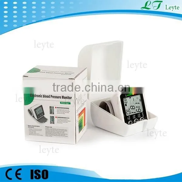 Jzk002A Digital Wrist Blood Pressure Monitor photo-4