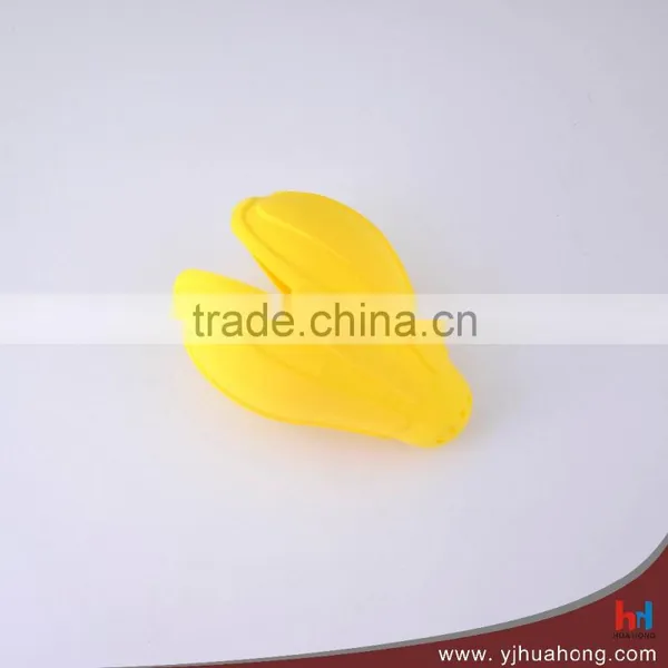Popular Food Grade Manual Silicon Fruit Juicer Squeezer photo-3