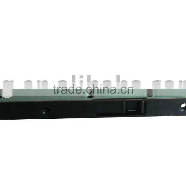 Locking door flush bolt