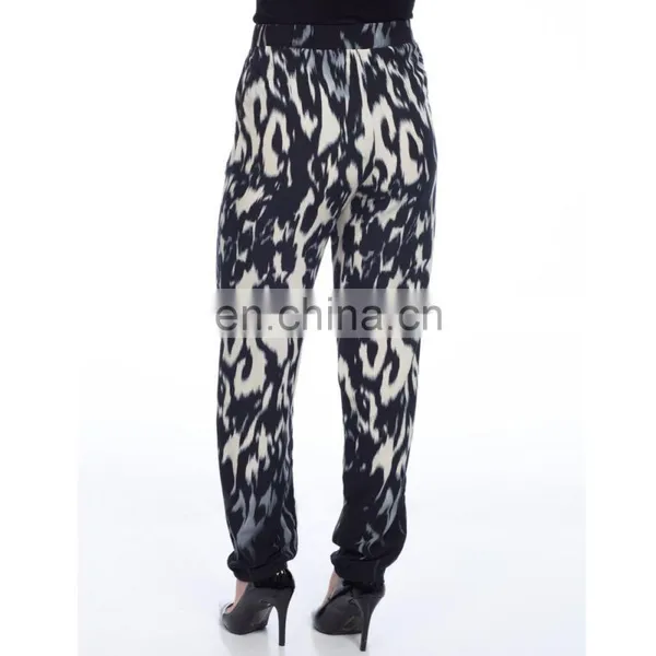Wholesale Tribal Ethnic Digial Print Knitted Winter Warm Leggings for Ladies photo-2