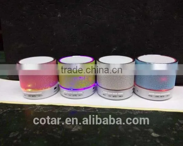 Factory Sale 2015 New Design Portable Mini Bluetooth Speaker With Flash Light photo-6